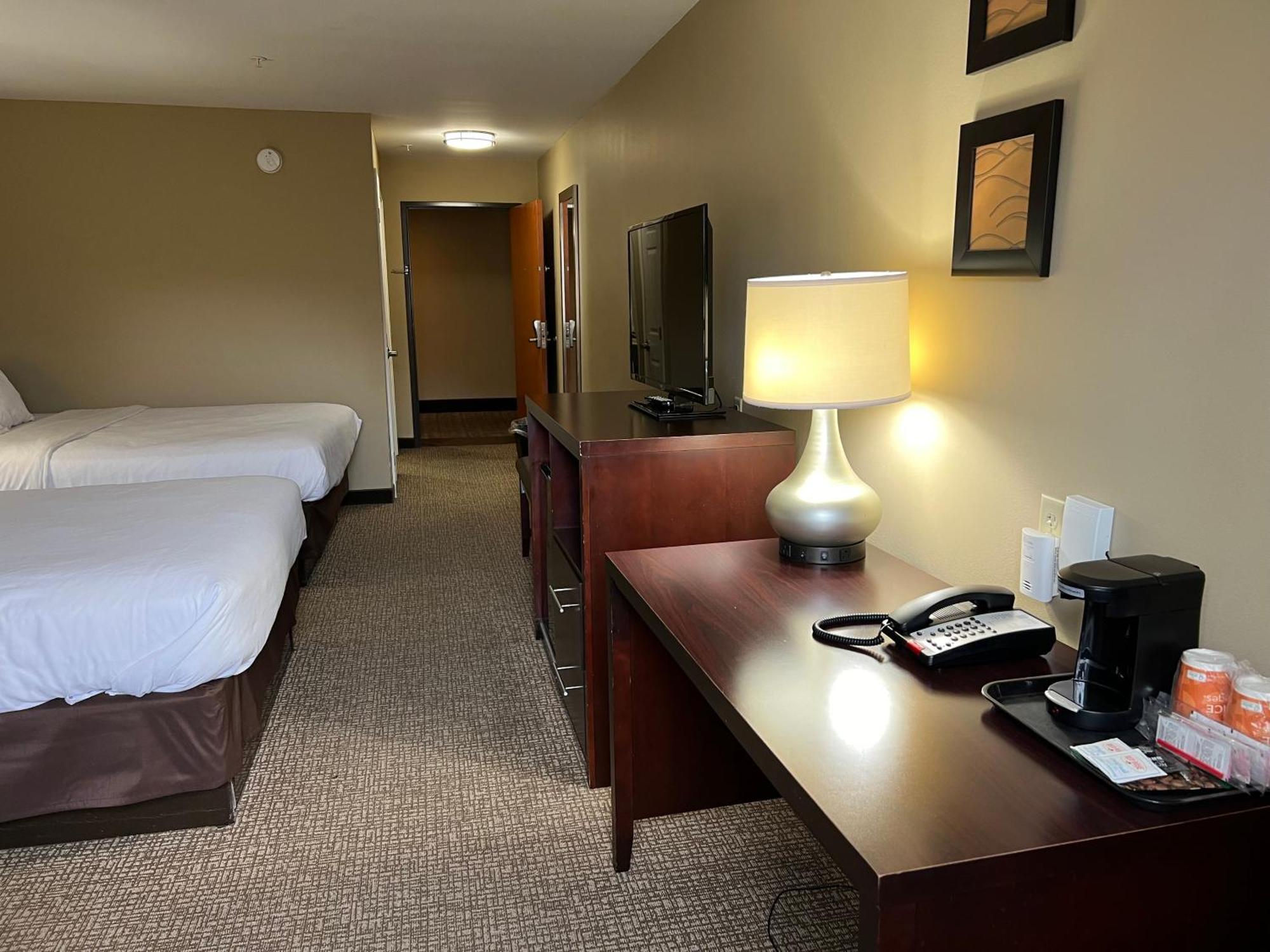 Days Inn & Suites By Wyndham Manheim Lebanon Exterior foto